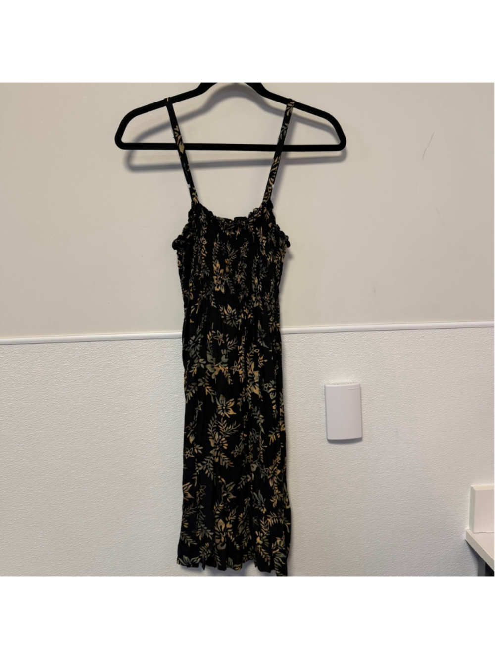 Women's Island Beach Midi Dress Size M Black Yellow Floral